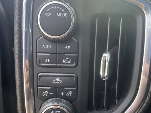 Used 2022 Chevrolet Silverado 1500 LT AWD/4WD image 12