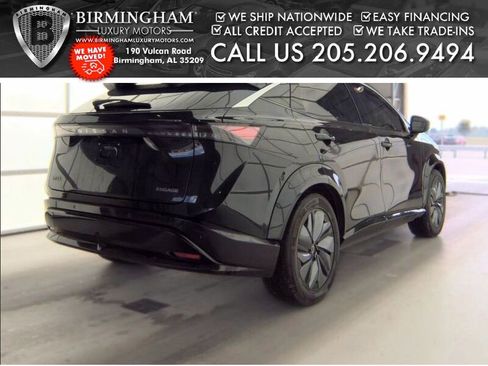 Used 2023 Nissan Ariya FWD image 2