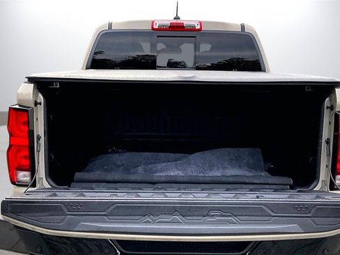 Used 2023 Chevrolet Colorado ZR2 w/ ZR2 Convenience Package III image 25