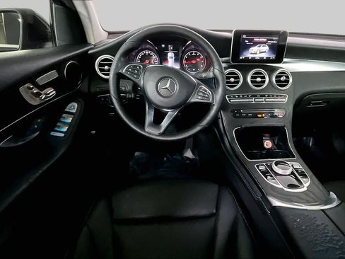 Certified 2018 Mercedes-Benz GLC 300 4MATIC image 6