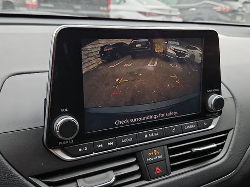 Certified 2022 Nissan Altima 2.5 SV image 16