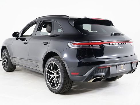 Used 2026 Porsche Macan AWD/4WD image 18