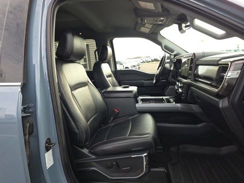 Used 2023 Ford F350 Lariat w/ Tow Technology Package image 13