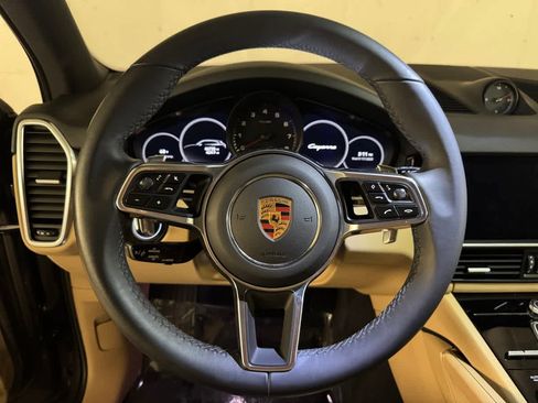 Used 2023 Porsche Cayenne image 51
