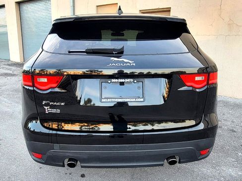 Used 2018 Jaguar F-PACE Premium image 4