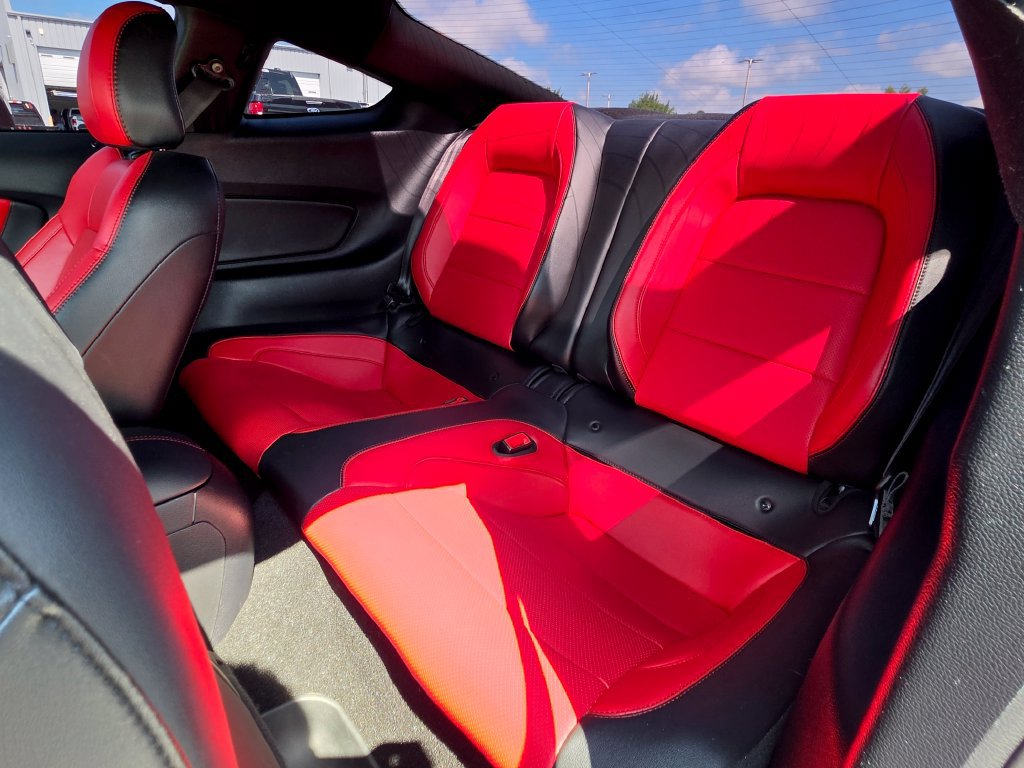 Used 2019 Ford Mustang GT Premium w/ Equipment Group 401A RWD image 30