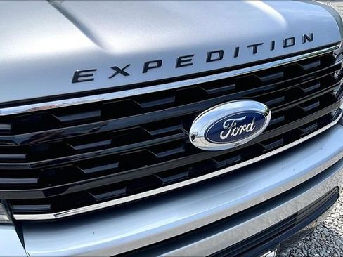 Used 2020 Ford Expedition Limited w/ Equipment Group 303A AWD/4WD image 30