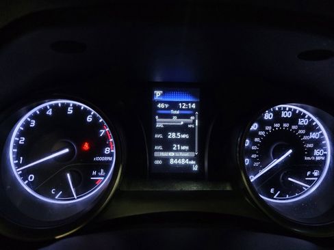 Used 2021 Toyota Camry SE image 23