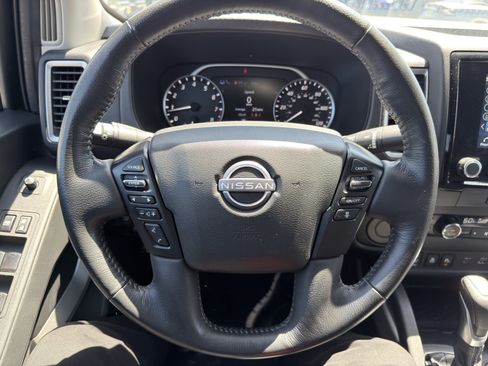 Used 2024 Nissan Frontier SV w/ SV Convenience Package RWD image 29