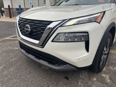 Used 2023 Nissan Rogue SL w/ SL Premium Package image 7