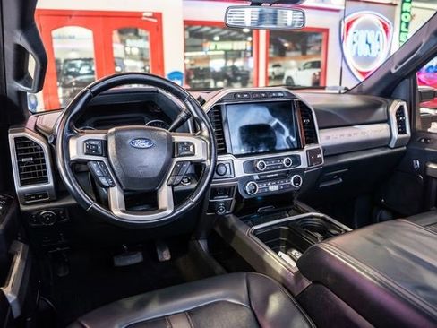 Used 2022 Ford F450 Platinum w/ FX4 Off-Road Package image 15