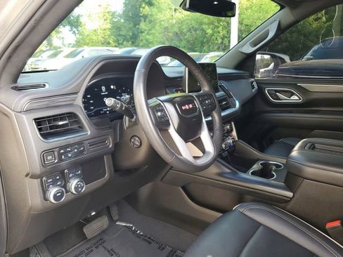 Used 2022 GMC Yukon XL SLT w/ SLT Premium Package AWD/4WD image 19