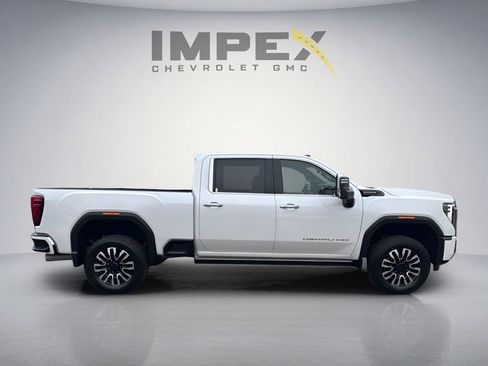 Used 2024 GMC Sierra 3500 Denali Ultimate AWD/4WD image 6