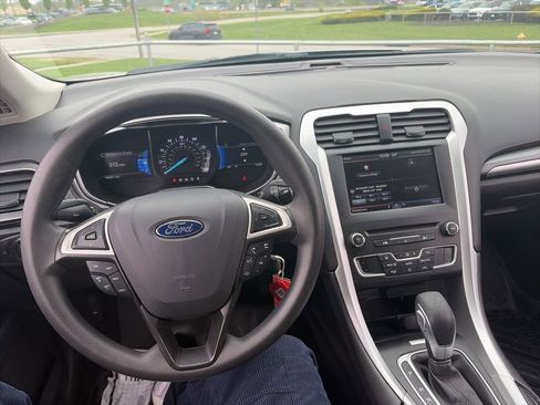 Used 2016 Ford Fusion SE image 21