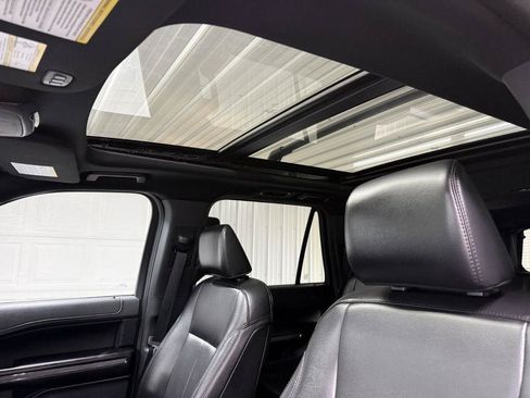 Used 2021 Ford Expedition Max XLT AWD/4WD image 14