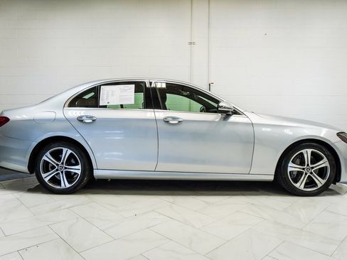 Used 2020 Mercedes-Benz E 350 4MATIC Sedan image 9