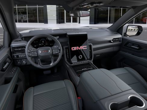 New 2026 GMC Yukon XL AT4 AWD/4WD image 15