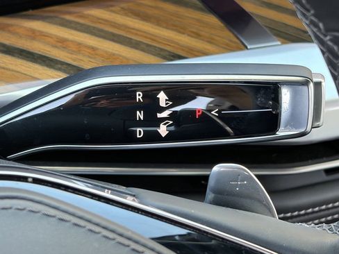 Certified 2025 Cadillac Escalade Sport Platinum w/ LPO, ONYX Package AWD/4WD image 32