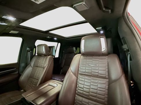Used 2022 Cadillac Escalade ESV Sport Platinum AWD/4WD image 19