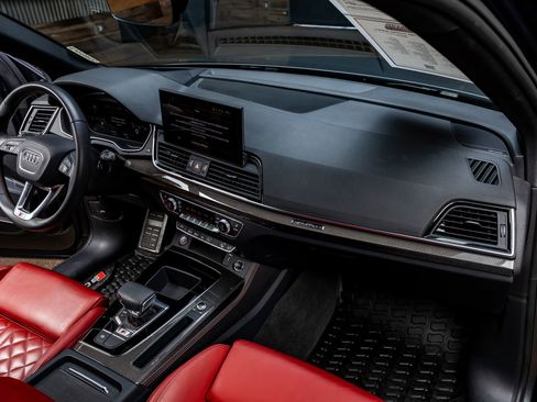 Used 2024 Audi SQ5 Prestige image 13