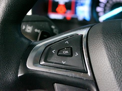 Used 2020 Ford Edge SEL w/ Cold Weather Package AWD/4WD image 14