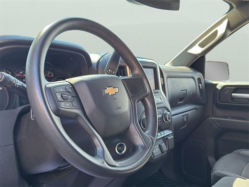 Used 2022 Chevrolet Silverado 1500 Custom image 24