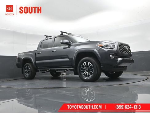 Used 2022 Toyota Tacoma TRD Sport image 35