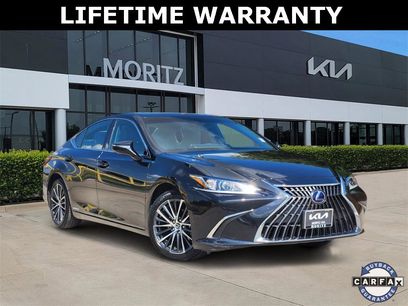 Used 2022 Lexus ES 300h w/ Premium Package