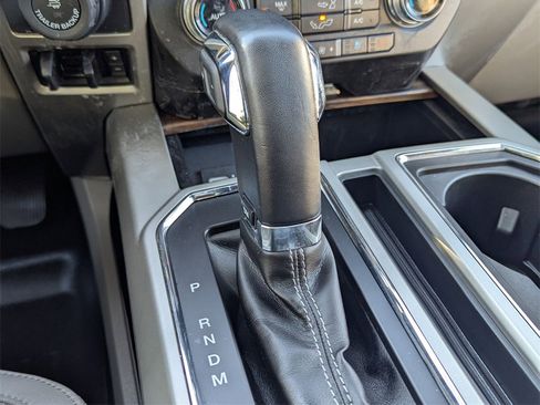 Used 2019 Ford F150 Lariat w/ Equipment Group 502A Luxury image 20