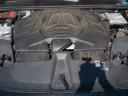 Certified 2024 Porsche Cayenne Coupe image 36