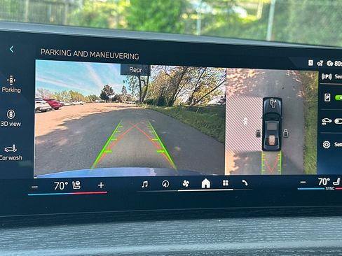 Used 2025 BMW 330i Sedan w/ Convenience Package image 25