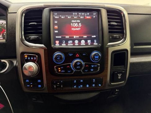 Used 2017 RAM 1500 Laramie AWD/4WD image 19