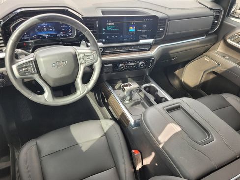 Certified 2022 Chevrolet Silverado 1500 LT Trail Boss w/ Convenience Package II image 11