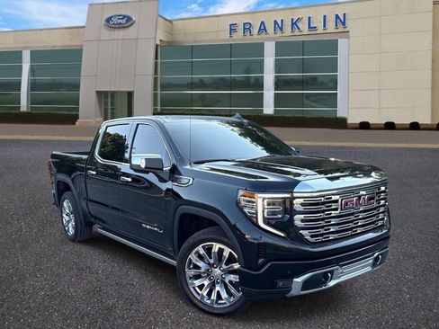 Used 2025 GMC Sierra 1500 Denali w/ Denali Reserve Package AWD/4WD image 1