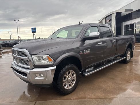 Used 2018 RAM 2500 Laramie image 2