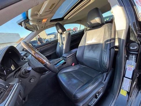 Used 2013 Lexus ES 350 Base 4dr Sedan w/ Luxury Pkg image 13