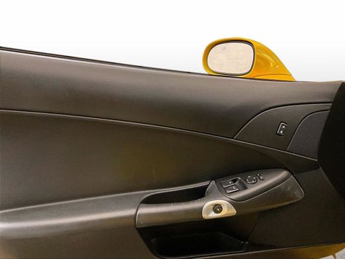 Used 2007 Chevrolet Corvette Coupe w/ Preferred Equipment Group image 23