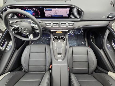 New 2026 Mercedes-Benz GLS 450 4MATIC image 30