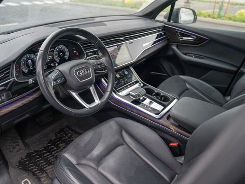 Used 2020 Audi Q7 3.0T Prestige w/ Prestige Package image 4