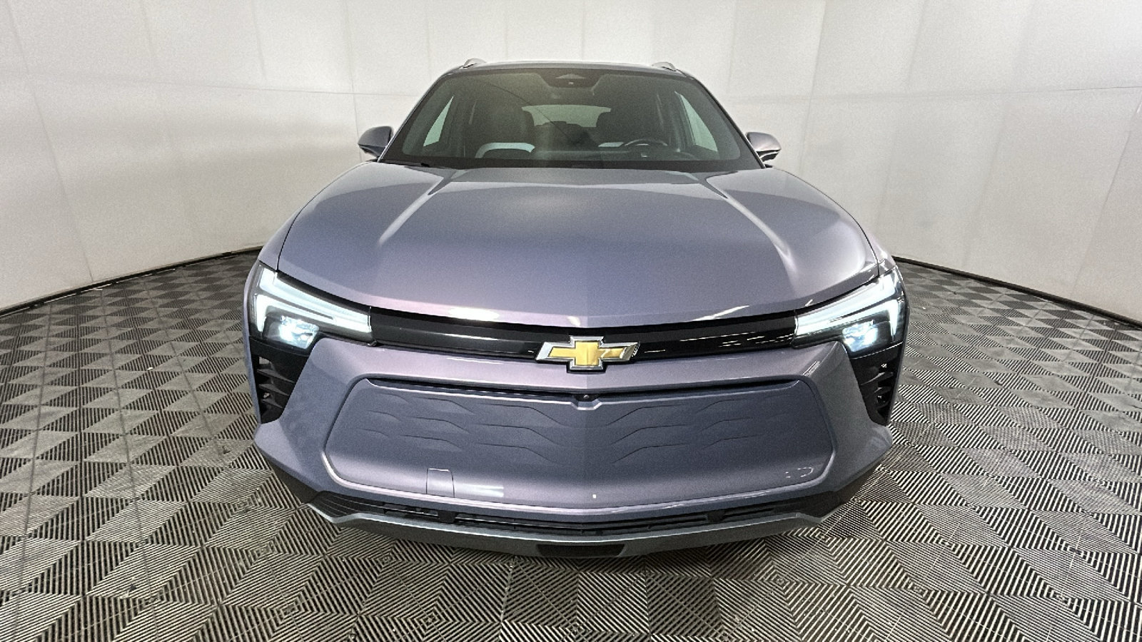 Used 2024 Chevrolet Blazer EV LT AWD/4WD image 9