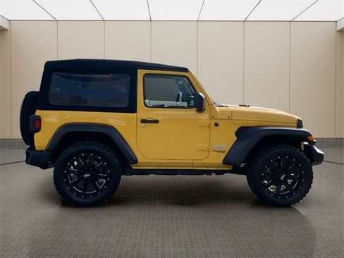 Certified 2019 Jeep Wrangler Sport image 6