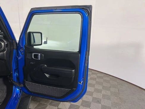 Certified 2023 Jeep Wrangler Sport AWD/4WD image 29