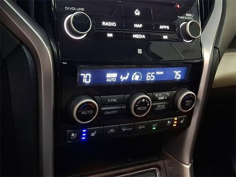 Used 2022 Subaru Ascent Touring image 17