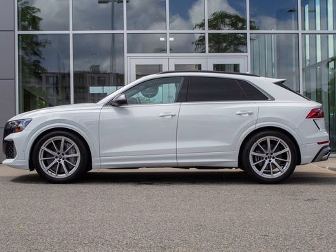 Used 2026 Audi RS Q8 performance AWD/4WD image 7