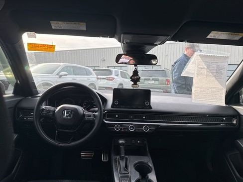 Used 2023 Honda Civic Sport image 13