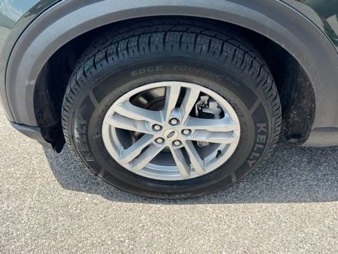 Used 2022 Ford Explorer XLT w/ Equipment Group 202A AWD/4WD image 7