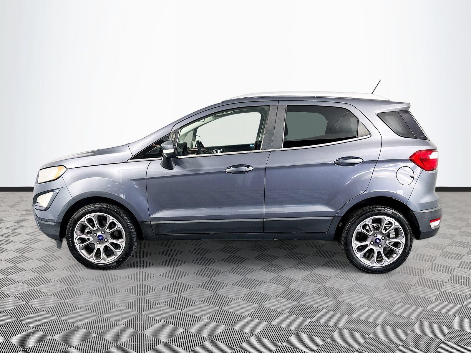 Used 2019 Ford EcoSport Titanium FWD image 4