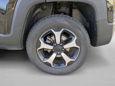 Used 2020 Jeep Renegade Trailhawk w/ Cold Weather Group image 9