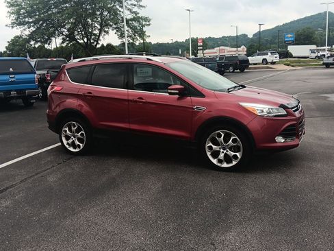 Used 2013 Ford Escape Titanium w/ Parking Technology Pkg AWD/4WD image 2
