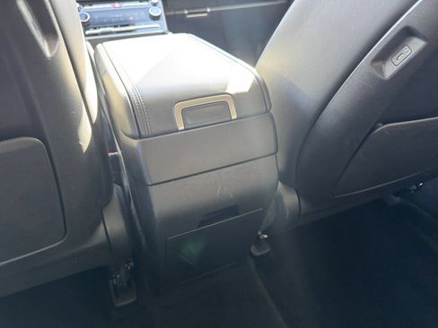 Used 2025 Hyundai Santa Fe SEL FWD image 23